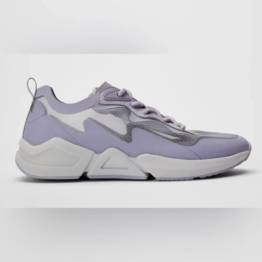 Fabletics Larchmont Performance Sneaker. Light plum. Mesh insets. Lace-up. 7.5